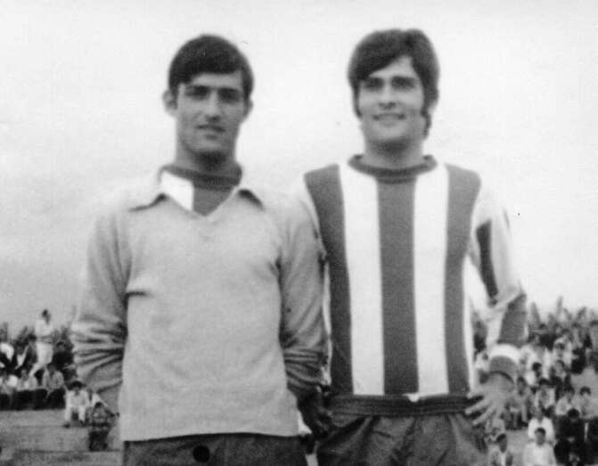 Dos jugadores de la UD Telde a finales de los años 60 del pasado siglo (Foto Archivo TA)