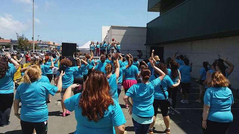 Momento de la clase magistral de zumba (Foto TA)