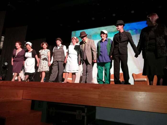 El grupo teatral de El Roque Azucarero fue uno de los colectivos que participaron en la muestra (Foto TA)