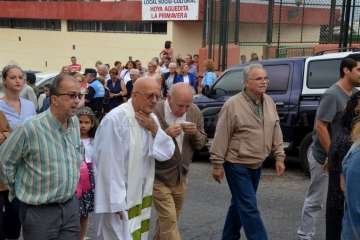 Misa y procesión en Hoya Aguedita (Foto 1-61) y en El Goro (Foto 62-115)