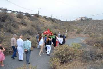 Misa y procesión en Hoya Aguedita (Foto 1-61) y en El Goro (Foto 62-115)