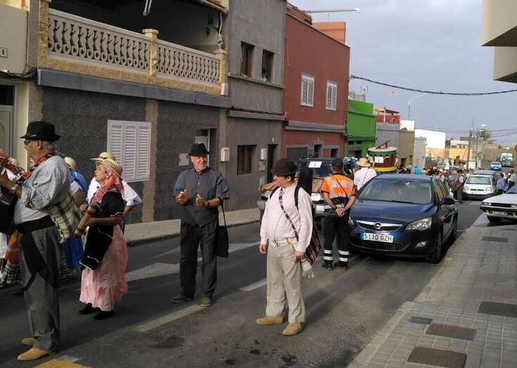 Imagen de la romería de esta tarde en sus inicios (Foto TA)