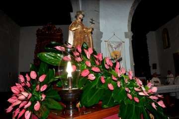 El santo de Asís se pasea por las calles de San Francisco-Telde (Foto Francisco Javier Santana)