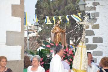 El santo de Asís se pasea por las calles de San Francisco-Telde (Foto Francisco Javier Santana)
