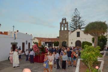 El santo de Asís se pasea por las calles de San Francisco-Telde (Foto Francisco Javier Santana)