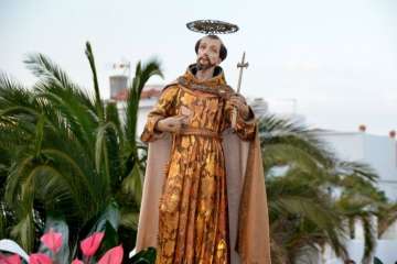 El santo de Asís se pasea por las calles de San Francisco-Telde (Foto Francisco Javier Santana)