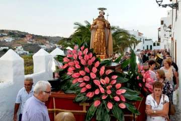 El santo de Asís se pasea por las calles de San Francisco-Telde (Foto Francisco Javier Santana)