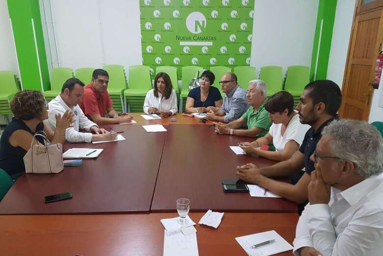 La reunión de ayer bajo la presidencia de Carmen Hernández (Foto TA)