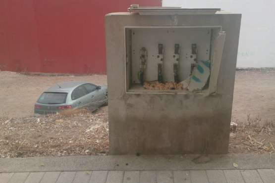 Fusibles al aire libre en una caja de registro (Foto TA)