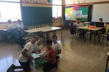 Loable iniciativa de los escolares de La Breña (Foto TA)