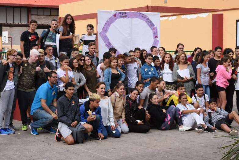 El IES Agustín Millares se movilizó contra la violencia machista (Foto TA)
