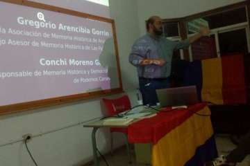 Charla en Telde de Podemos sobre la Memoria Histórica (Foto TA)