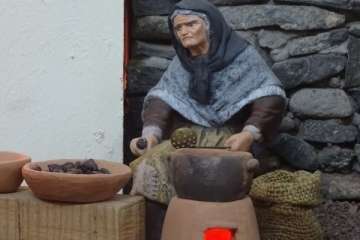 El belén de Manuel Sánchez abre Casas Nuevas a la Navidad (Foto TA)