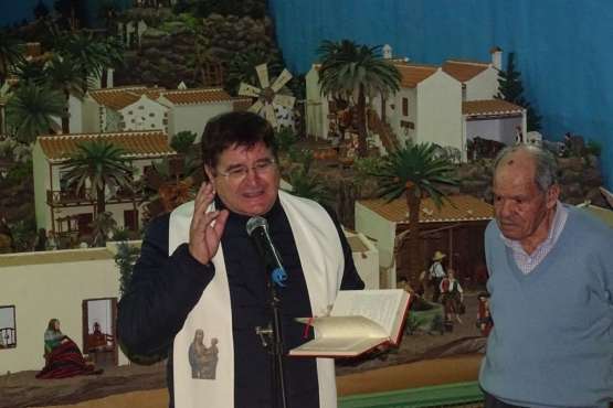 El belén de Manuel Sánchez abre Casas Nuevas a la Navidad (Foto TA)