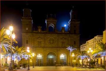 La Navidad ilumina las noches de Telde y la capital (Foto Ildefonso Rodríguez)