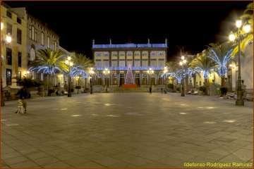 La Navidad ilumina las noches de Telde y la capital (Foto Ildefonso Rodríguez)
