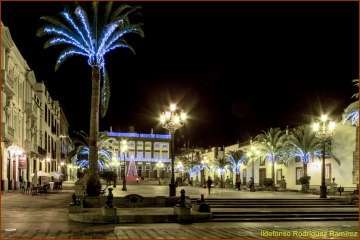 La Navidad ilumina las noches de Telde y la capital (Foto Ildefonso Rodríguez)