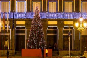 La Navidad ilumina las noches de Telde y la capital (Foto Ildefonso Rodríguez)