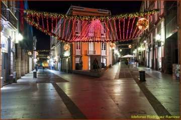 La Navidad ilumina las noches de Telde y la capital (Foto Ildefonso Rodríguez)