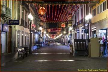 La Navidad ilumina las noches de Telde y la capital (Foto Ildefonso Rodríguez)
