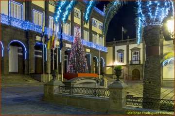 La Navidad ilumina las noches de Telde y la capital (Foto Ildefonso Rodríguez)