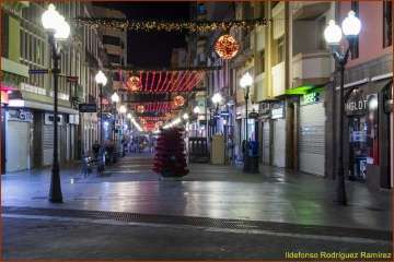 La Navidad ilumina las noches de Telde y la capital (Foto Ildefonso Rodríguez)