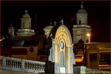 La Navidad ilumina las noches de Telde y la capital (Foto Ildefonso Rodríguez)