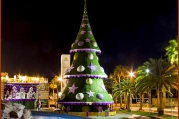 La Navidad ilumina las noches de Telde y la capital (Foto Ildefonso Rodríguez)