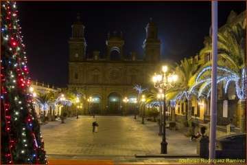 La Navidad ilumina las noches de Telde y la capital (Foto Ildefonso Rodríguez)