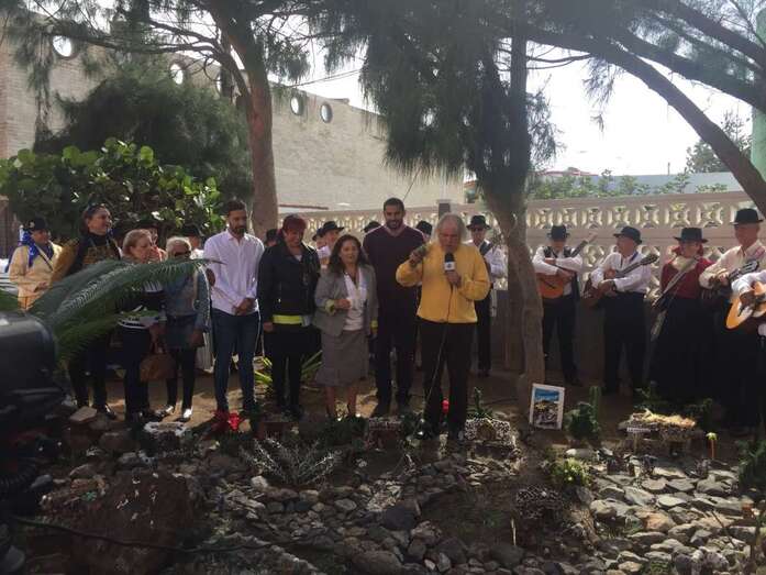 Momento del acto de este mediodía en La Garita (Foto TA)