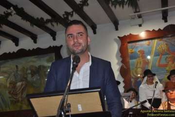 Arnao premia al joven valsequillero Aridane Peñate (Foto TA y TF)