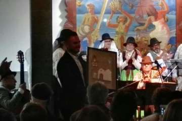 Arnao premia al joven valsequillero Aridane Peñate (Foto TA y TF)