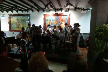 Arnao premia al joven valsequillero Aridane Peñate (Foto TA y TF)