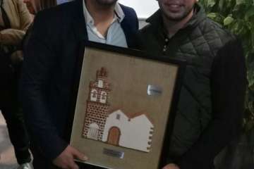 Arnao premia al joven valsequillero Aridane Peñate (Foto TA y TF)