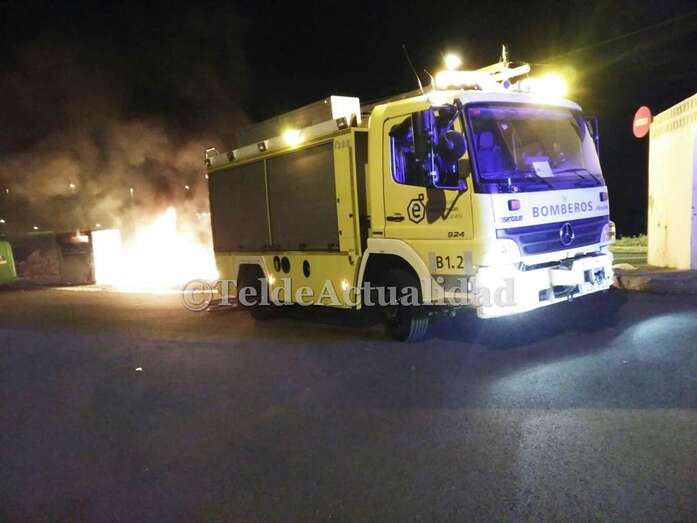 El incendio se produjo en la calle de La Rosa (Foto TA)