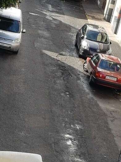 Los vecinos se quejan del estado de la calle (Foto TA)