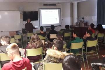 ACCU Canarias visualiza las enfermedades inflamatorias intestinales a alumnos de la ESO (Foto TA)