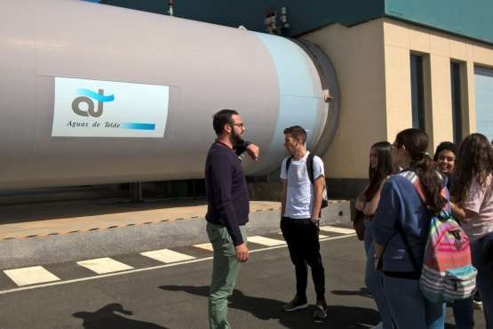 Alumnos del Politécnico conocen en Telde el ciclo integral del agua (Foto TA)