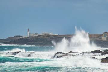 Viento y oleaje en la costa de Telde (Foto Antonio Rico)