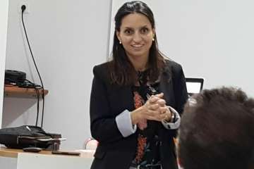 Charla de la doctora Glenda María Bautista en la sede de Más por Telde (Foto TA)