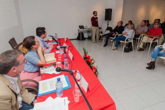 A debate en Telde la nueva Ley de Contratos Públicos (Foto TA)