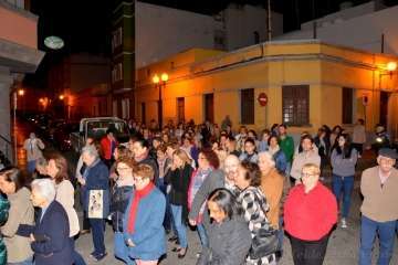 Procesión del Rosario de la Aurora de María Auxiliadora por Los Llanos de Telde (Foto TA)