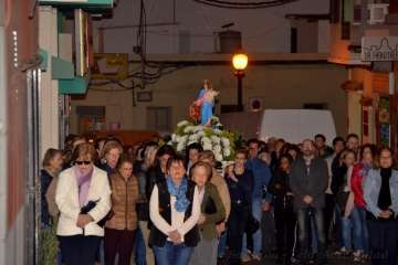 Procesión del Rosario de la Aurora de María Auxiliadora por Los Llanos de Telde (Foto TA)