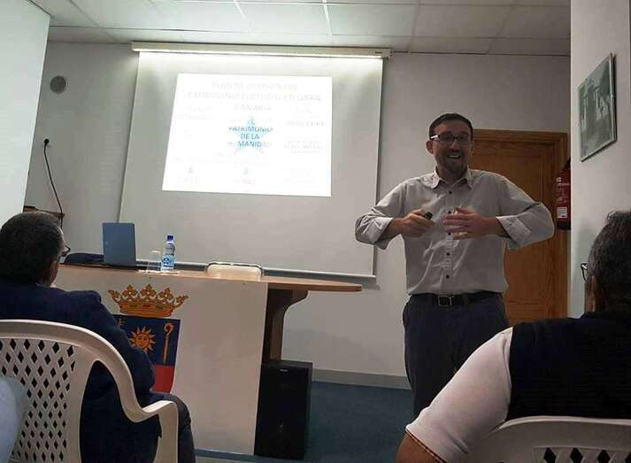 Abel Galindo, anoche en la sede de Más por Telde (Foto TA)