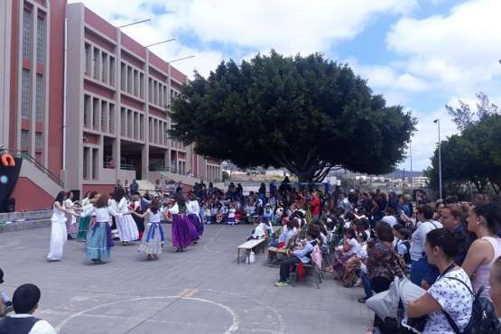 Día de Canarias en los centros educativos de Telde (Foto TA)
