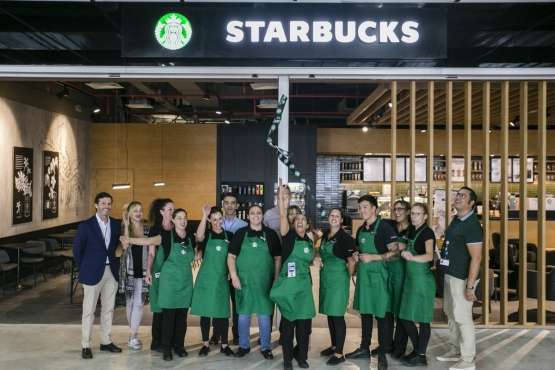 Starbucks remodela su tienda de Gando (Foto TA)