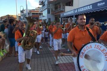 Pasacalles anunciador de las fiestas de Melenara (Foto TA)