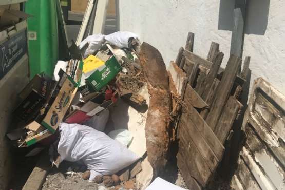  Residuos 'incivicos' y contaminantes en El Calero Alto (Foto TA)