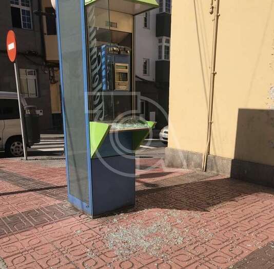 La acción fue cometido por seis jóvenes, según vecinos de la zona (Foto TA)