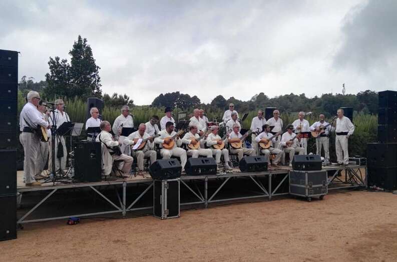 Actuación de Los Faycanes en el Área Recreativa de La Laguna de Valleseco (Foto TA)
